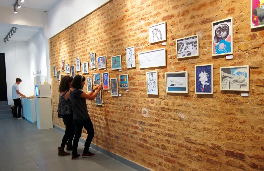 Exhibition: jjgYslB